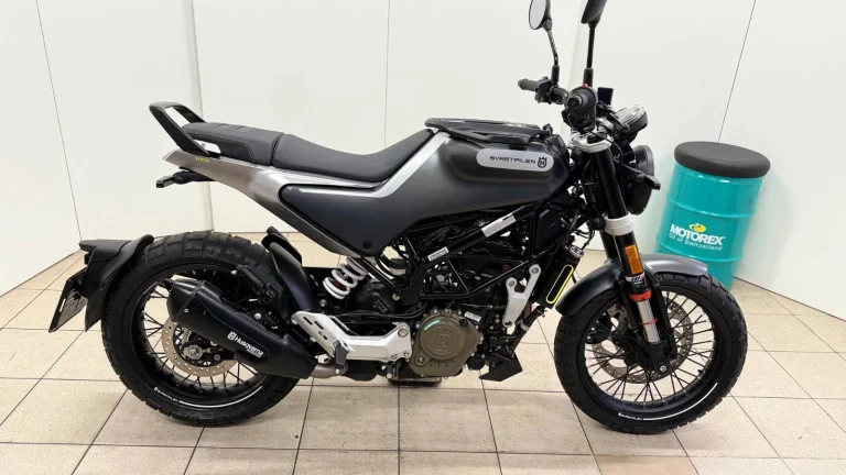 Husqvarna Svartpilen 125,ABS,TOP | Nový motocykl