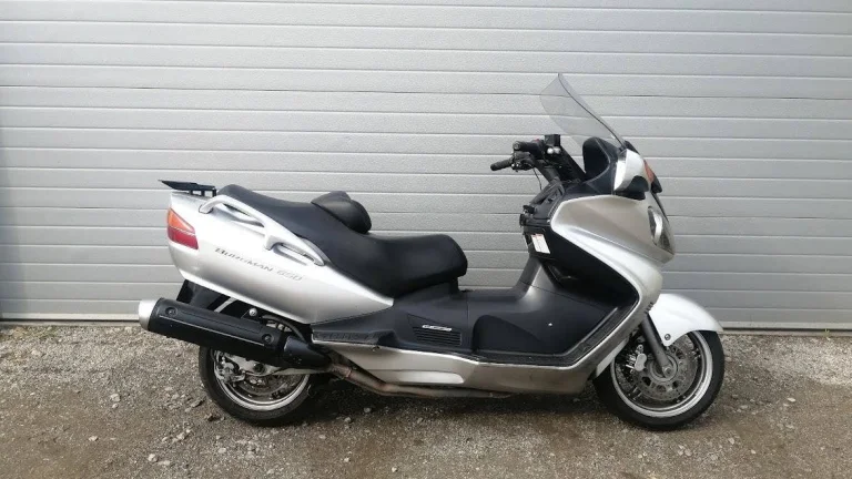 Suzuki Burgman 650