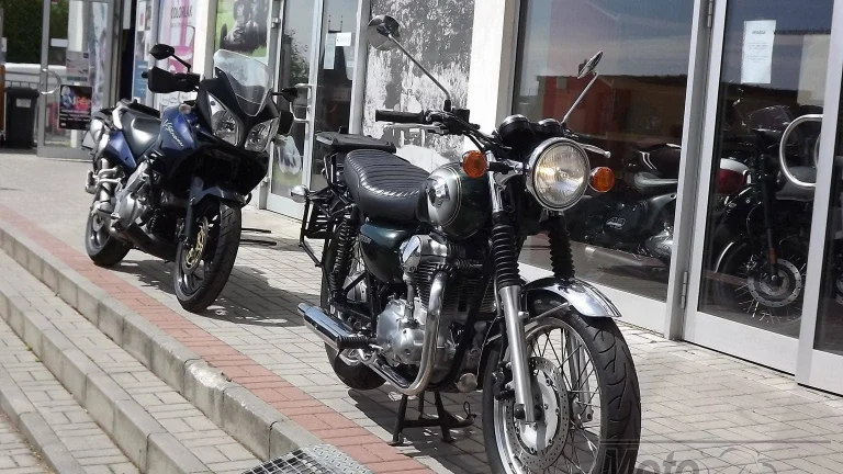 Kawasaki W 800