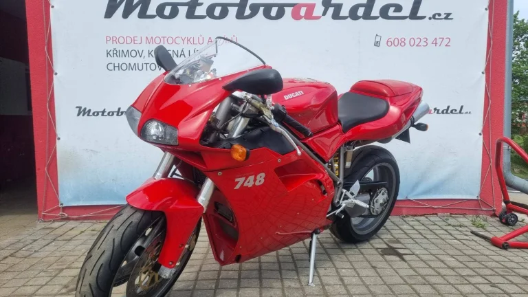 Ducati 748 Biposto