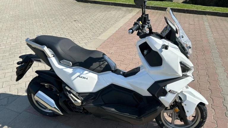 Sym ADX 125i | Nový skútr