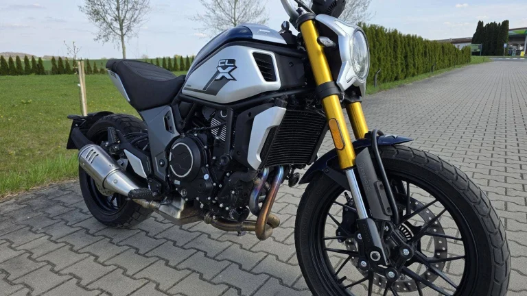 CFMOTO 700 CL-X Heritage