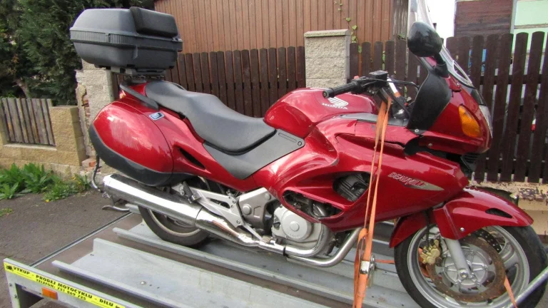 Honda NT 650 Deauville