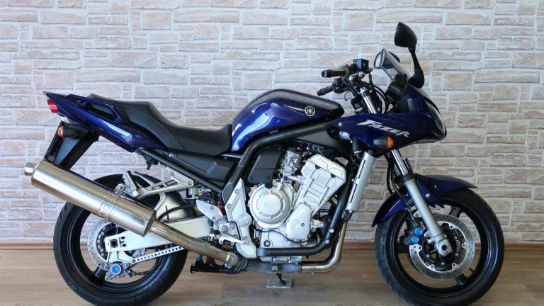 Yamaha FZS 1000 Fazer původ ČR, 2.majitel, 21900km
