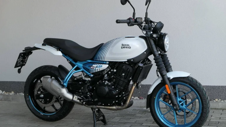 Royal Enfield Guerrilla 450 Brava Blue ( odpočet DPH ) | Nový motocykl