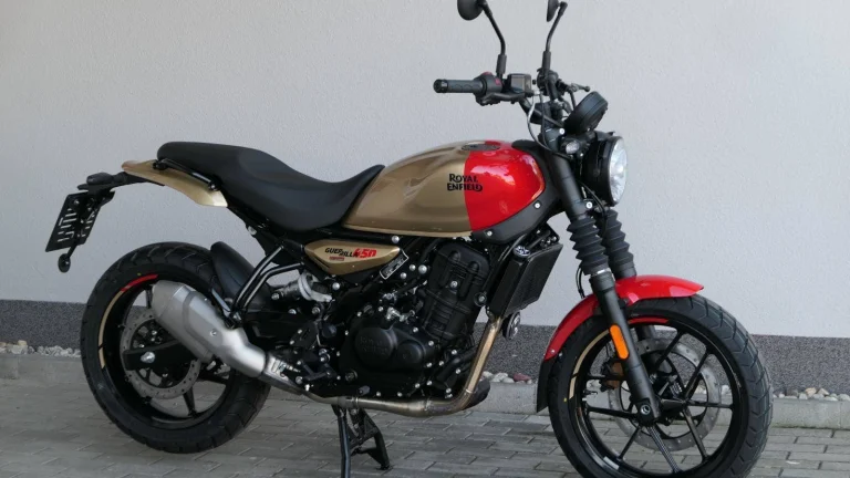 Royal Enfield Guerrilla 450 Gold Dip ( odpočet DPH ) | Nový motocykl