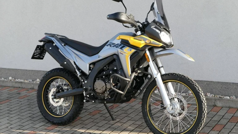 Voge 300 Rally Yellow ( odpočet DPH ) 4letá záruka | Nový motocykl