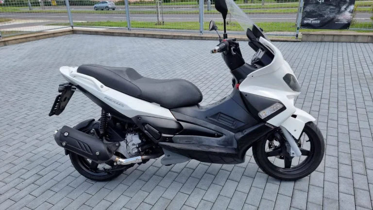 Gilera Nexus 300