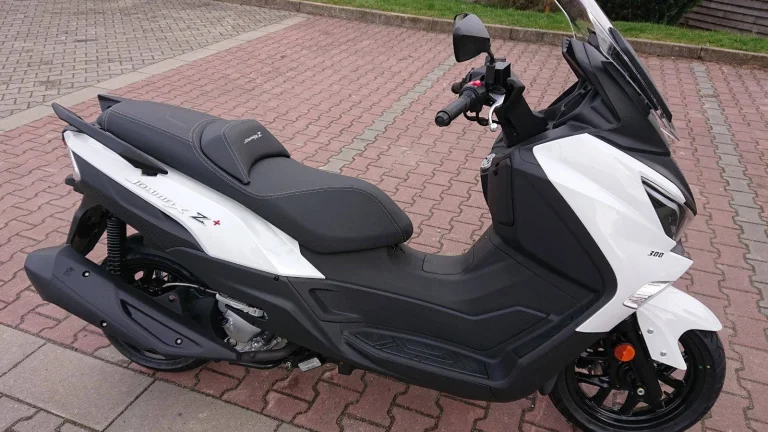 Sym Joymax Z 300i + | Nový skútr