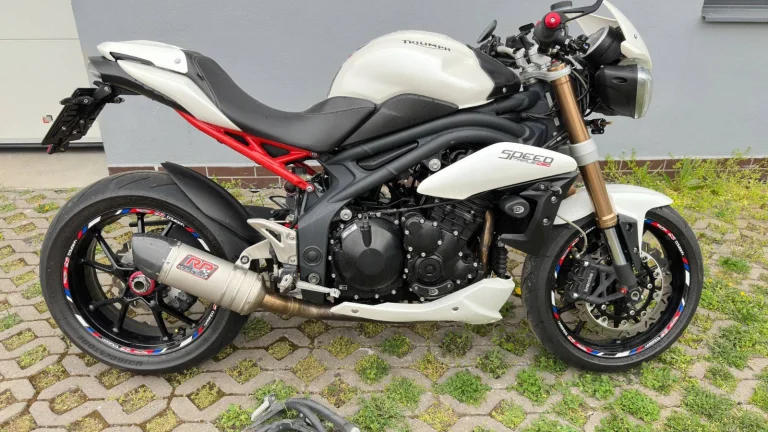 Triumph Speed Triple cz tp výbava laďák R.P.