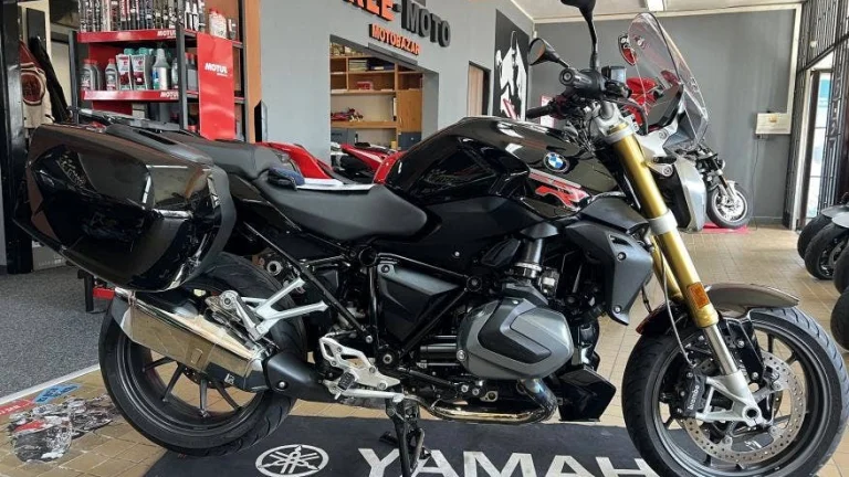BMW R 1250 R plná výbava 14tkm