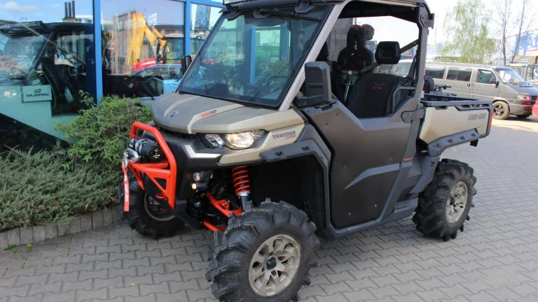 CAN-AM Traxter HD 10 XMR INT TOP STAV