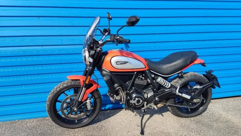 Ducati Scrambler Icon (2020) NOVÝ, najeto 6028 km AKCE