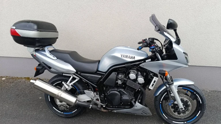 Yamaha FZS 600 S Fazer
