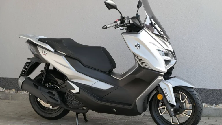 Voge SR1 125i GT Titanium Grey ( odpočet DPH ), 4letá záruka | Nový skútr