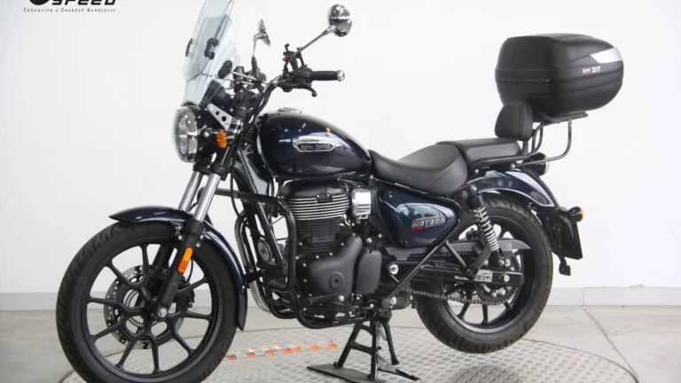Royal Enfield Meteor 350 1