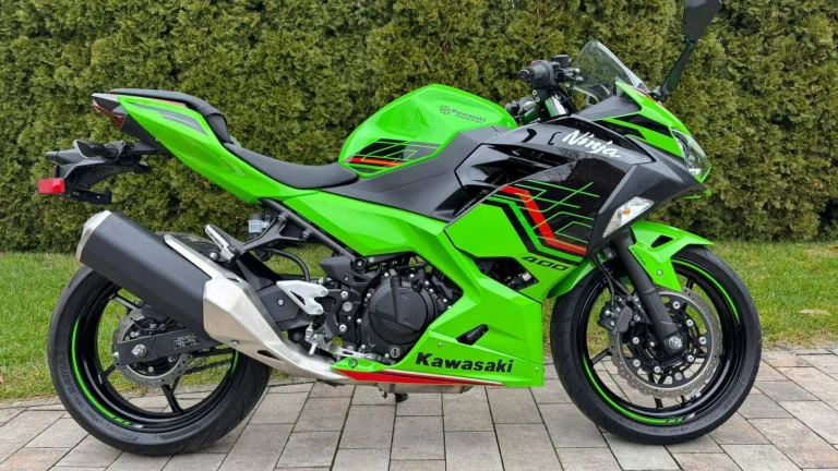 Kawasaki Ninja 400