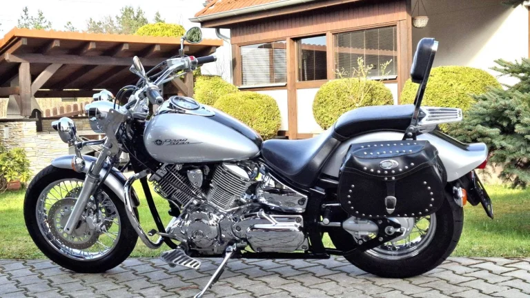 Yamaha XVS 1100 DragStar