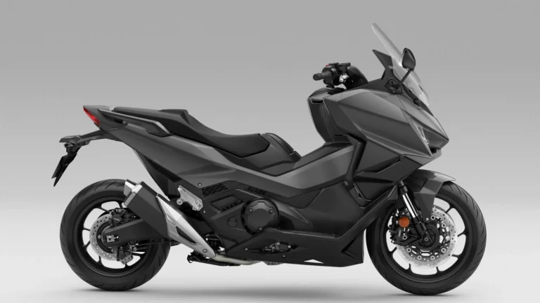 Honda Forza 750 | Nový skútr