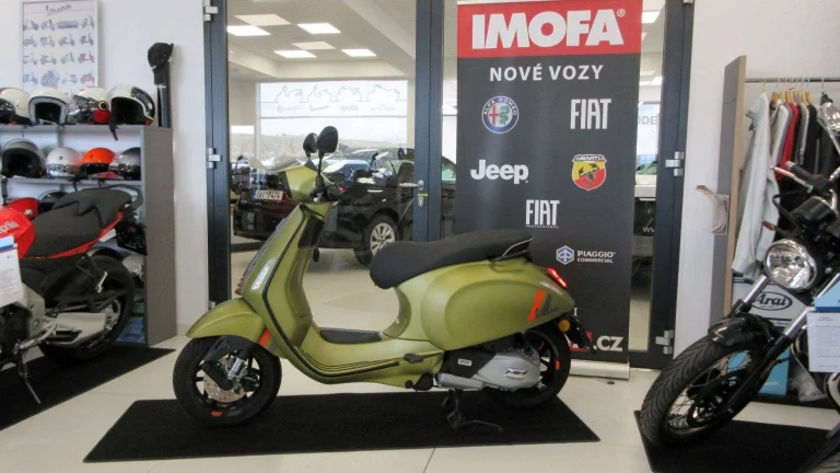 Vespa Sprint 125 S iGET | Nový skútr