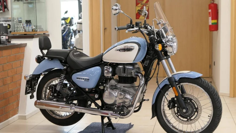 Royal Enfield Meteor 350 Aurora Blue ( odpočet DPH ) | Nový motocykl