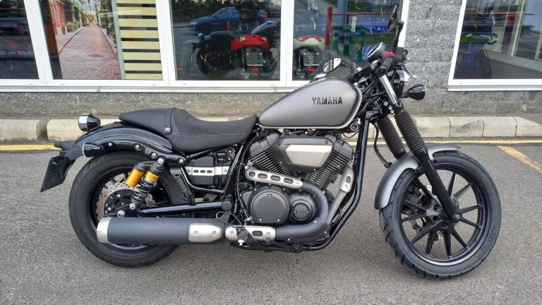 Yamaha XV 950 R