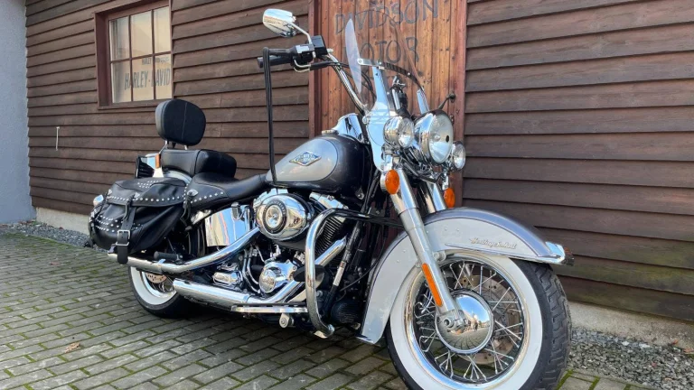 Harley-Davidson FLSTCI Heritage Softail Classic