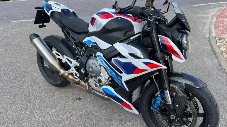 BMW M 1000 R