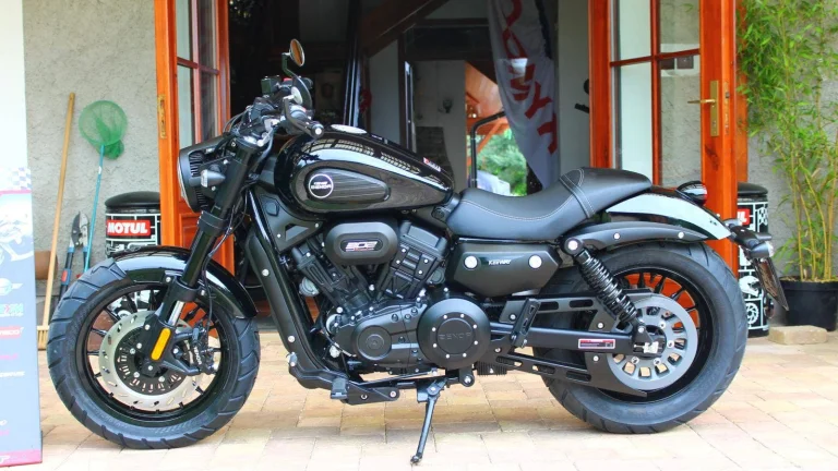 Benda V 302 C | Nový motocykl