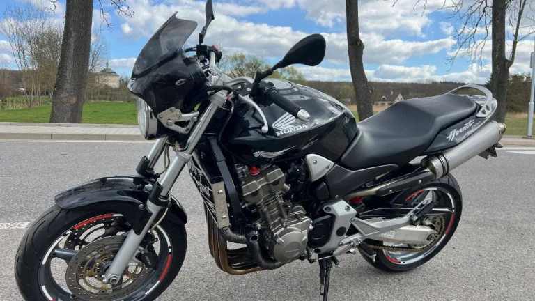 Honda CB 900 F Hornet