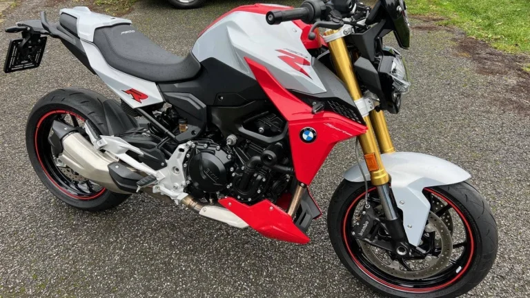 BMW F 900 R 2052 km
