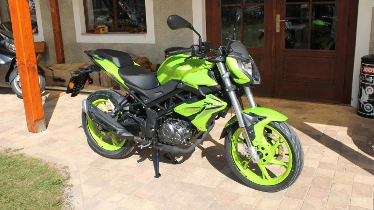 Benelli BN 125 | Nový motocykl