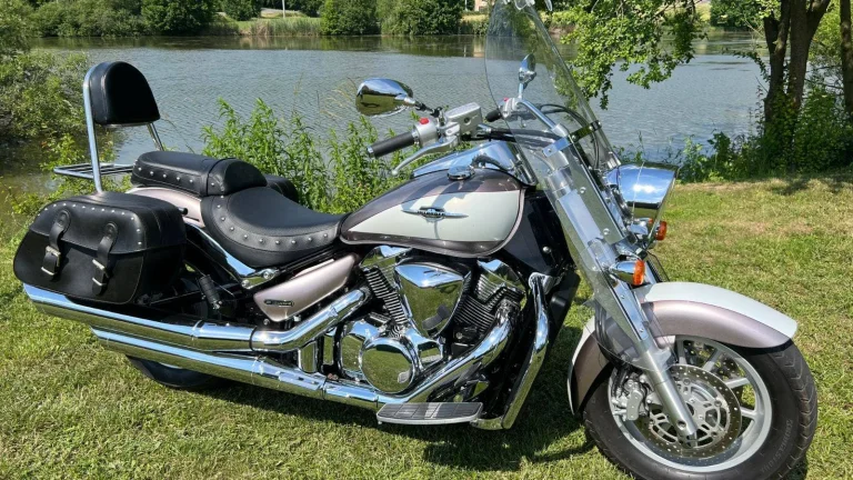 Suzuki Intruder C 1800 R