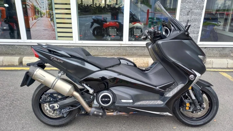 Yamaha T-Max 530 DX