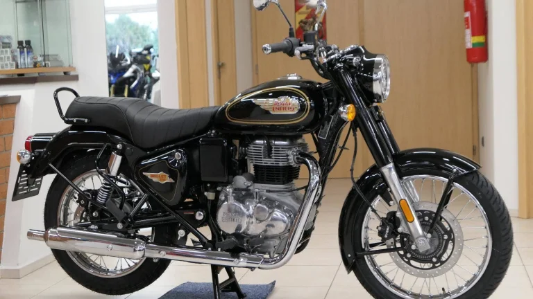Royal Enfield Bullet 350 Standart Black ( odpočet DPH ) | Nový motocykl