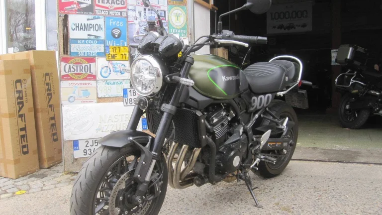Kawasaki Z 900 RS