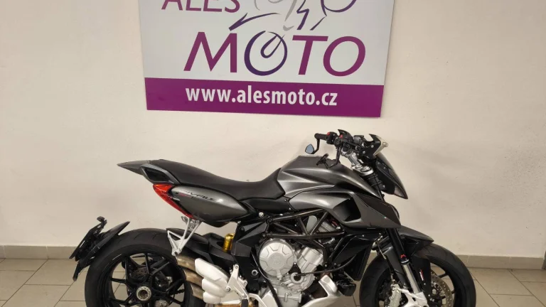 MV Agusta Rivale 800