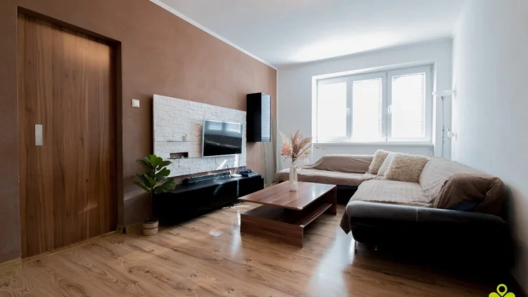 Atraktívny 3 izbový byt centrum mesta Prievidza