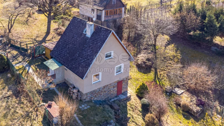 Prodej chaty, 80 m², Samopše
