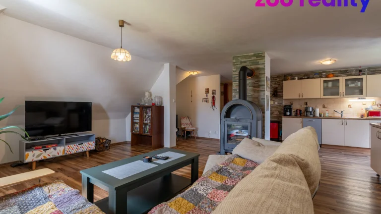 Prodej rodinného domu 420m2, pozemek 1 594m2, Kovářská