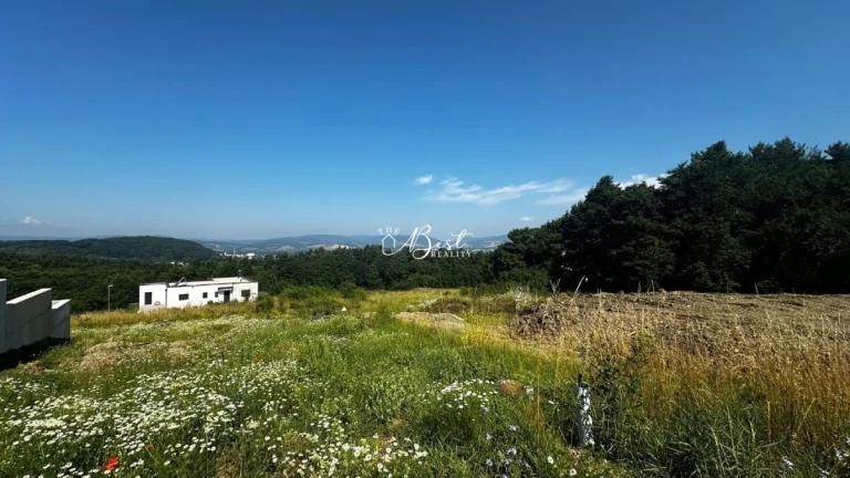 Stavebny pozemok Medove luky 1302m2