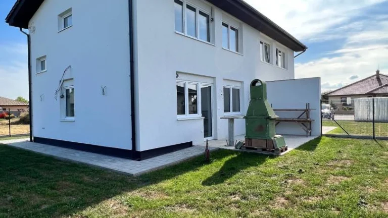 NOVOSTAVBA 4 izb. RD v dvojdome, ÚP 120m2 - Bernolákovo