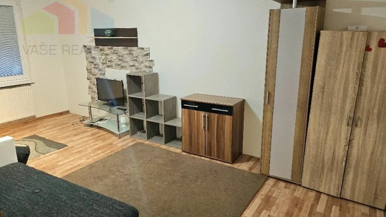 3 izbový byt Bánovce nad Bebravou / SEVER / ZARIADENÝ /KOMPL