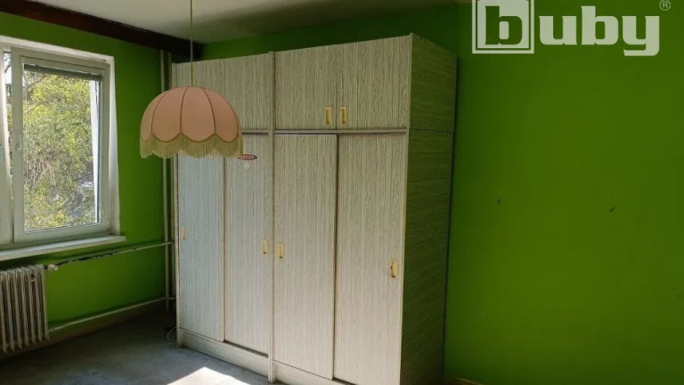 PREDAJ 2 IZB. BYT S BALKÓNOM STRED, POVAŽSKÁ BYSTRICA ZĽAVA