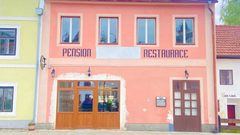 Prodej restaurace s ubytováním v Rožmberku nad Vltavou