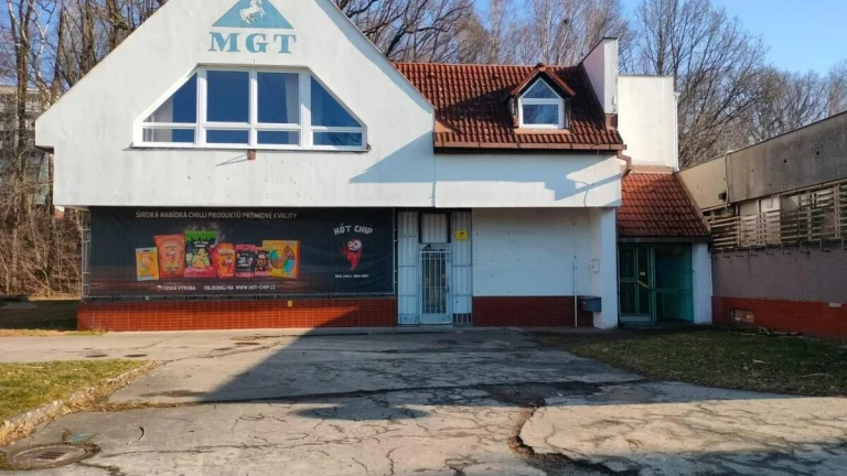 Pronájem komerční Kanceláře, 182㎡