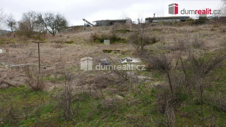 Prodej stavební pozemky v obci Tuháň