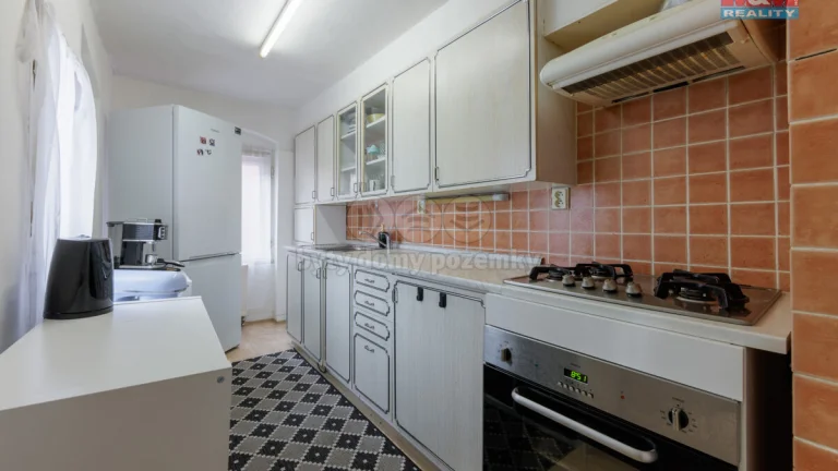 Prodej bytu 4+1, 110 m², Karlovy Vary, ul. Divadelní