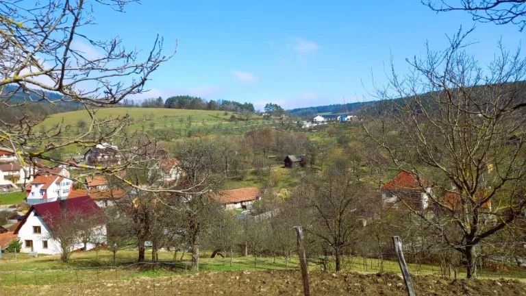 St. parcela vč. povolení 1485 m2, Podhradí u Luhačovic