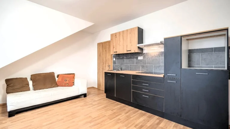 Pronájem bytu 3kk 70m2 v obci Čistá, terasa, parkovací stání